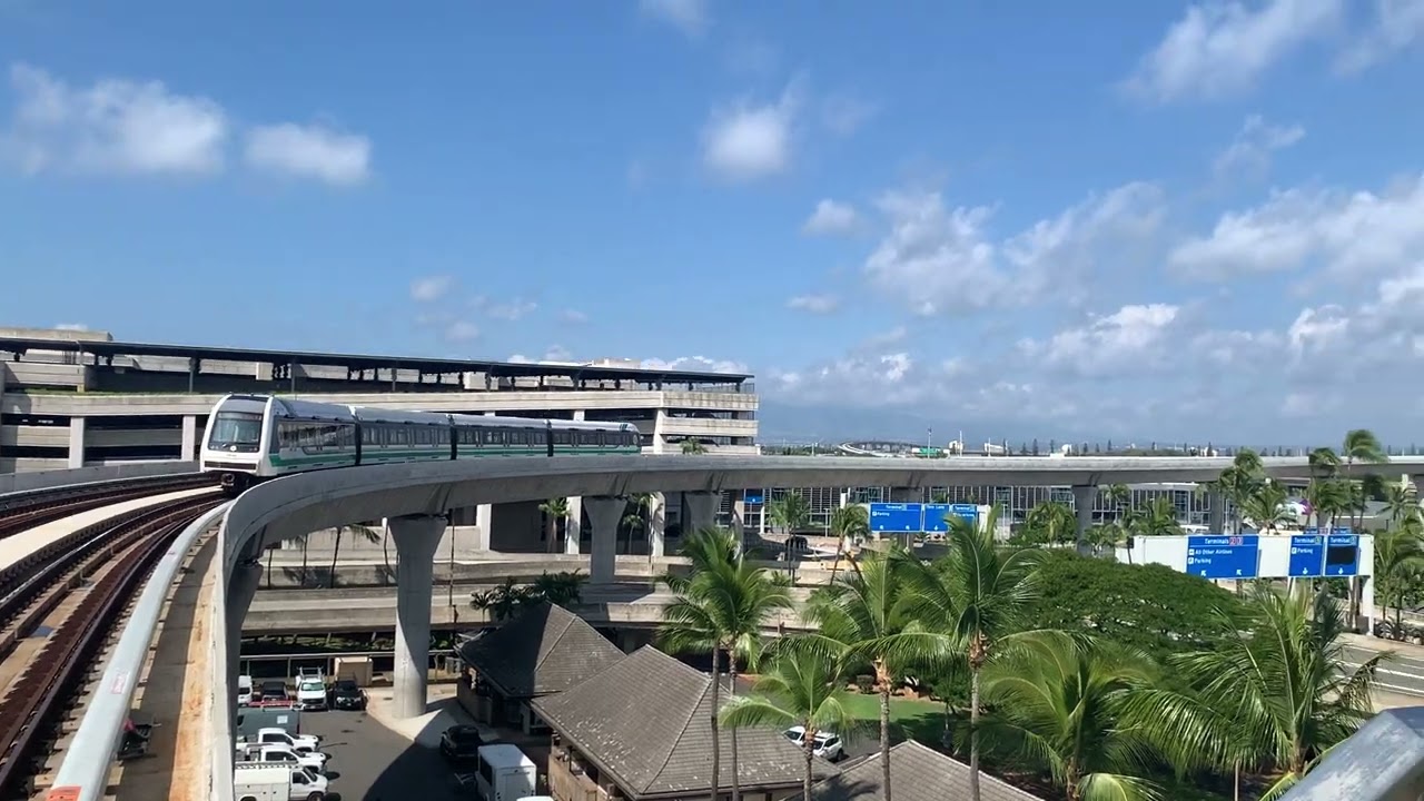 ハワイ　スカイライン　発車HAWAII SKYLINE  LELEPAUA STATION  