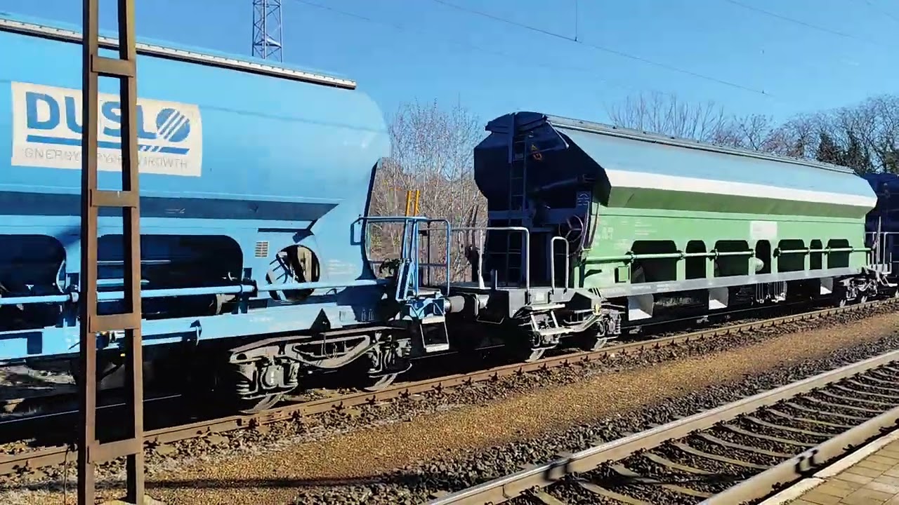 PSZ 193 820-as Vectron mozdony jàr be műtrágyát szállító tehervonatával Rákoshegyre