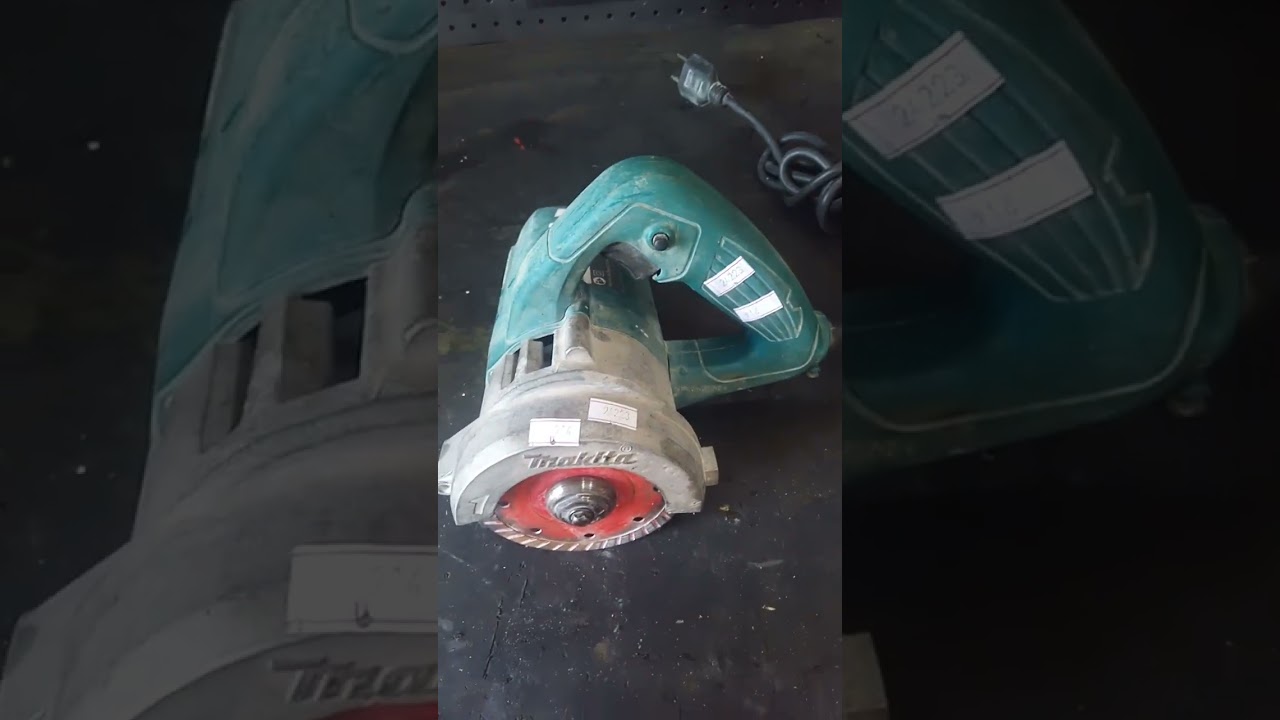Tirar parafuso do disco da makita/tirar parafuso preso na makita/ 