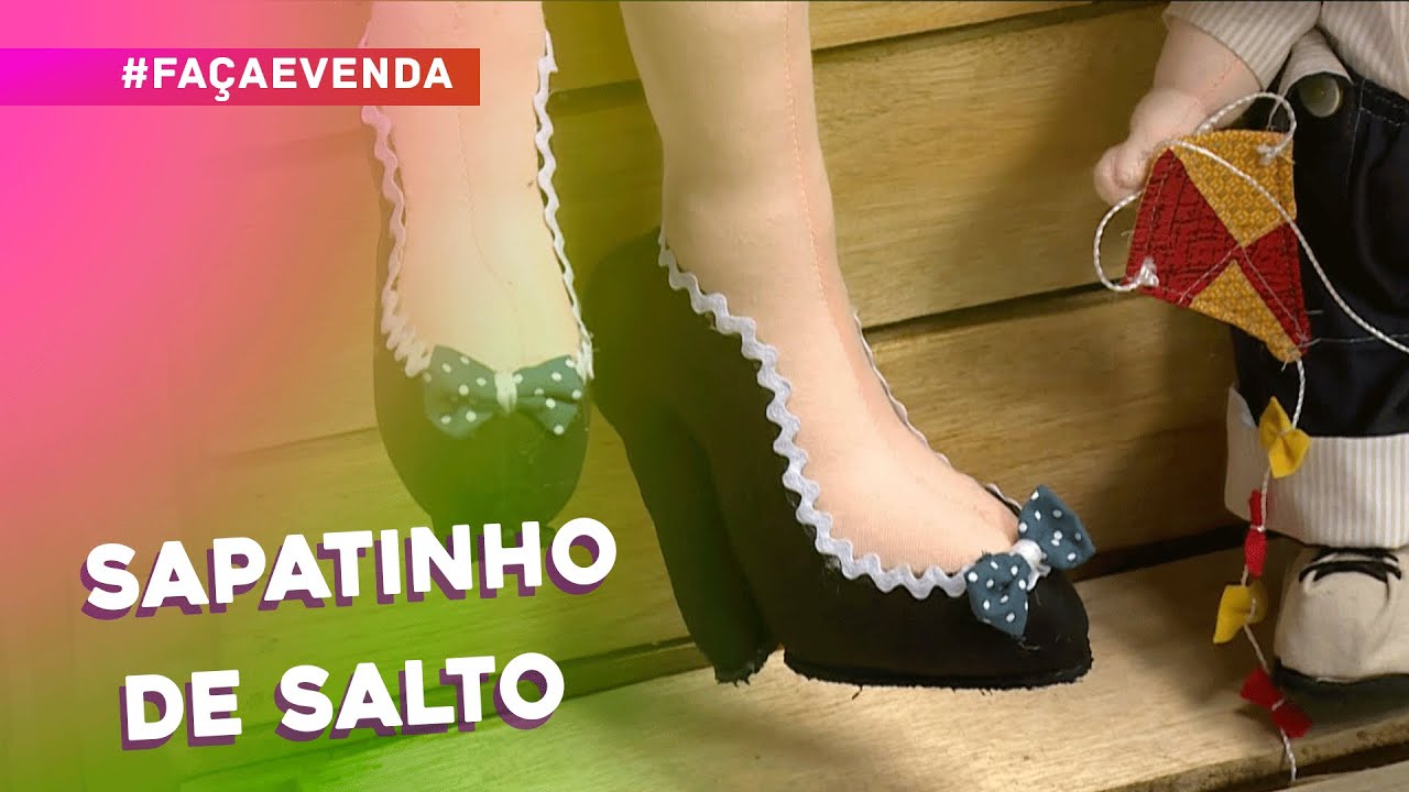 Sapatinho de salto para bonecas por Solange Adam