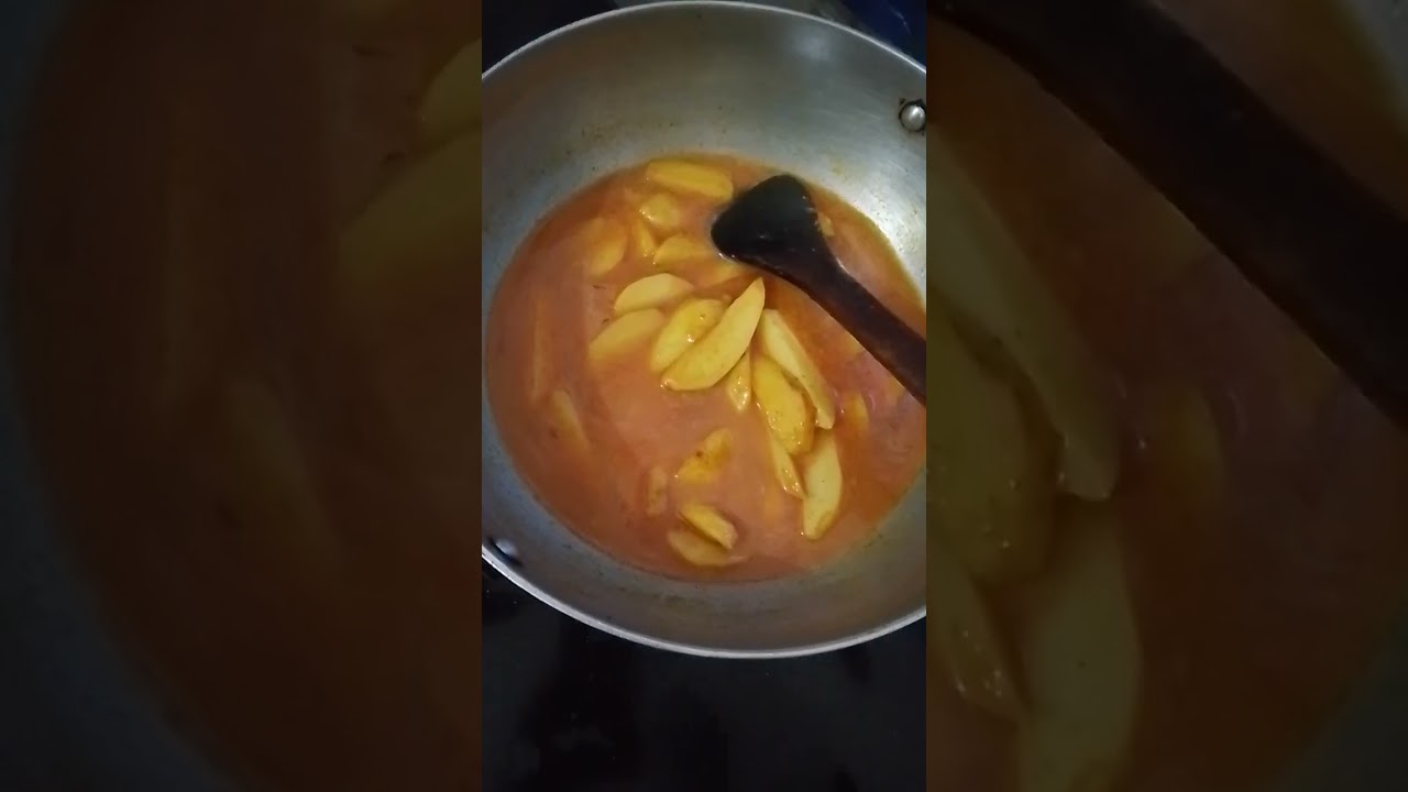 Aloo beguner tarkari