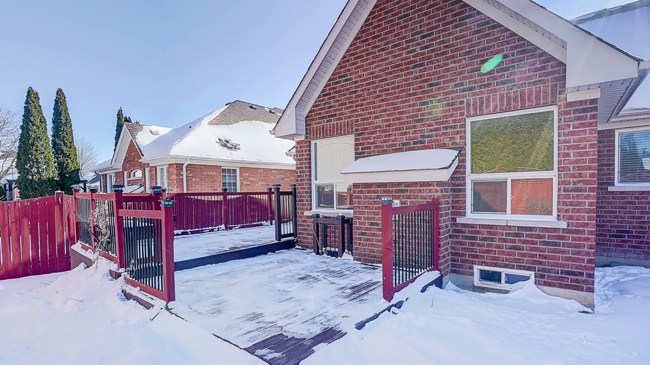 1021 Trail Valley Dr, Oshawa, ON