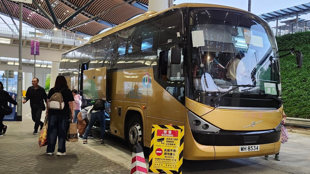 巴士遊 Bus ride 由港珠澳大橋澳門口岸到香港口岸 From Macao Port to Hong Kong Port, Hong Kong-Zhuhai-Macau Bridge