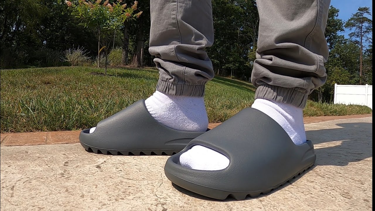YEEZY Slides - Slate Grey - Sizing Info - On Foot Look