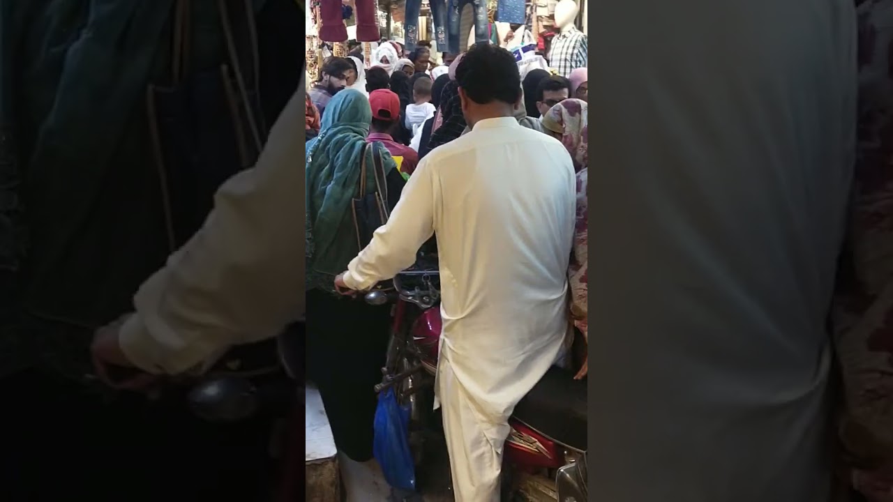 تاریخی شہر قصور میں عید کی شاپنگ کیسے ہوتی ہے چلیں آج آپ کو دکھاتے ہیں
