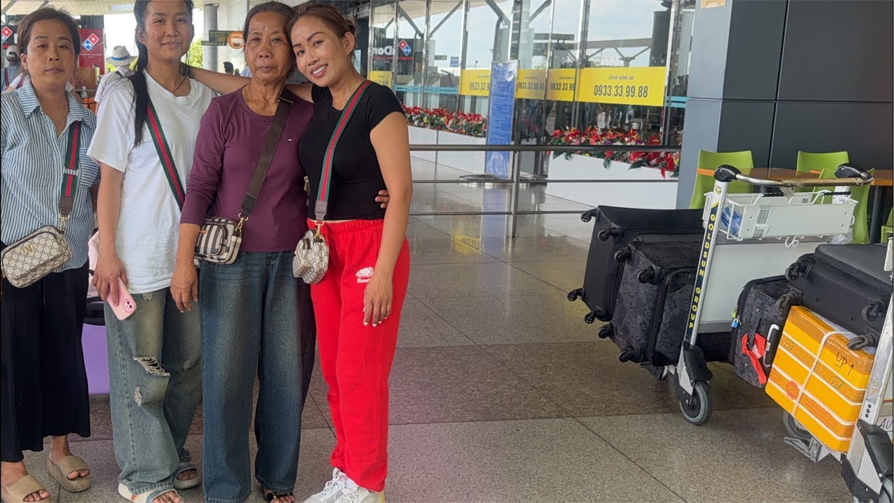 Tám Về Rồi