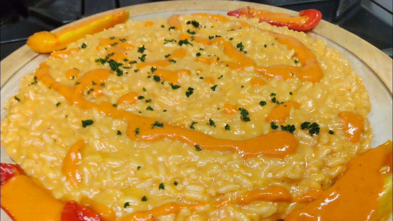 Risotto con gorgonzola crema di peperoni 