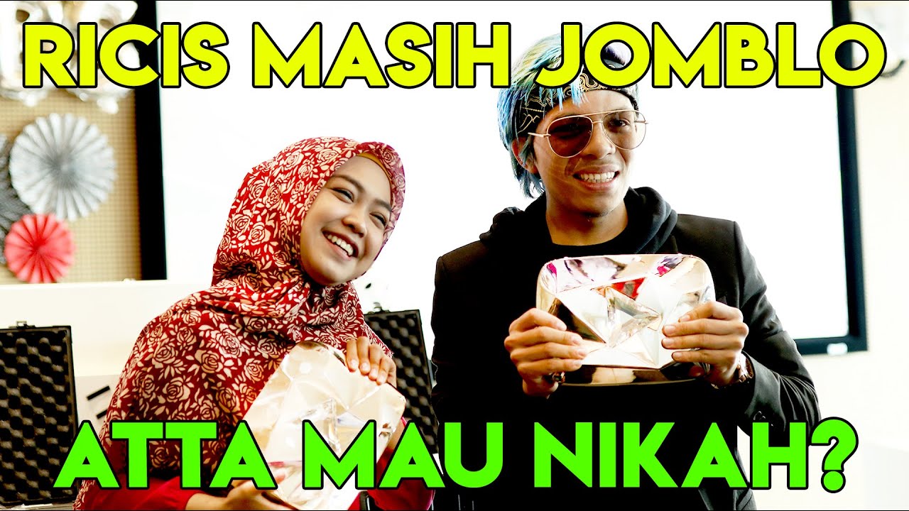 Detik-Detik Diamond Play Button Atta Halilintar dan Ria Ricis