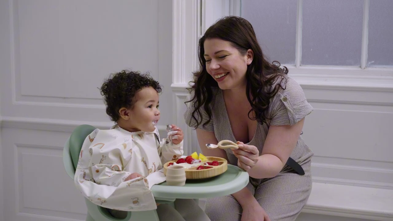 The Award-Winning Weaning Coverall Bib from Bibado