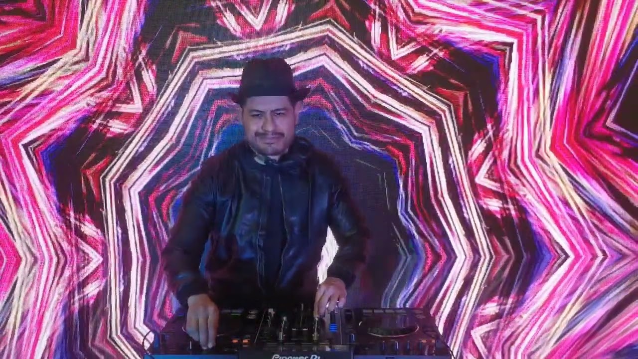 90s mix  ( tributo a WFM,Magic Circus,News )90s house music. DJ Rank vol 17.