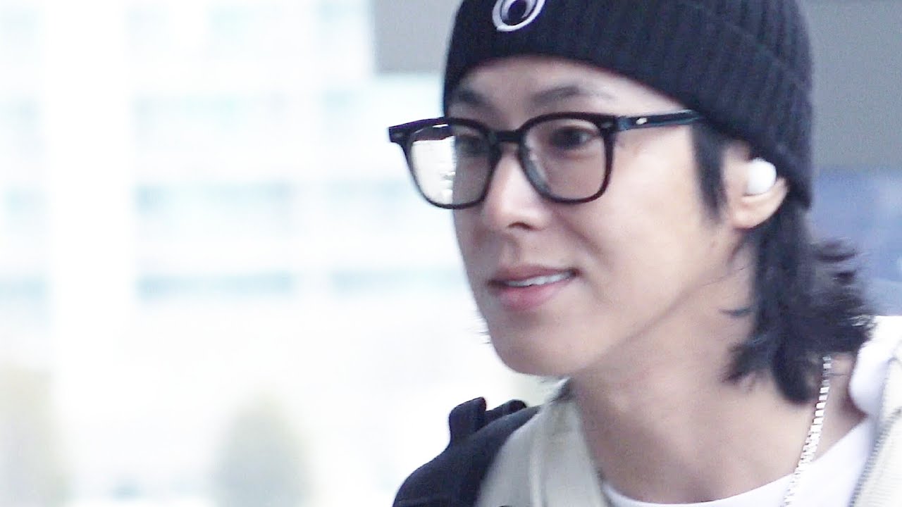 241006 김포공항 출국 유노윤호🤍🧢👓🎧