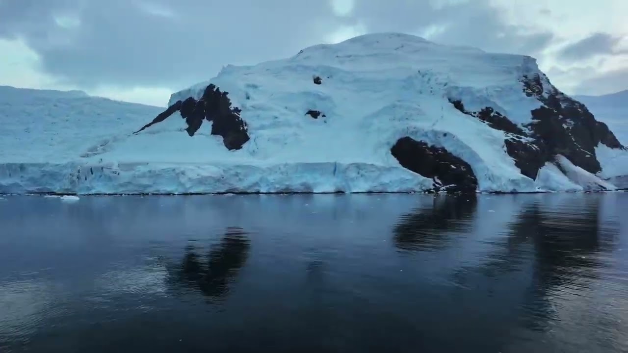 Antartica peninsula by SeaBourn pursuit