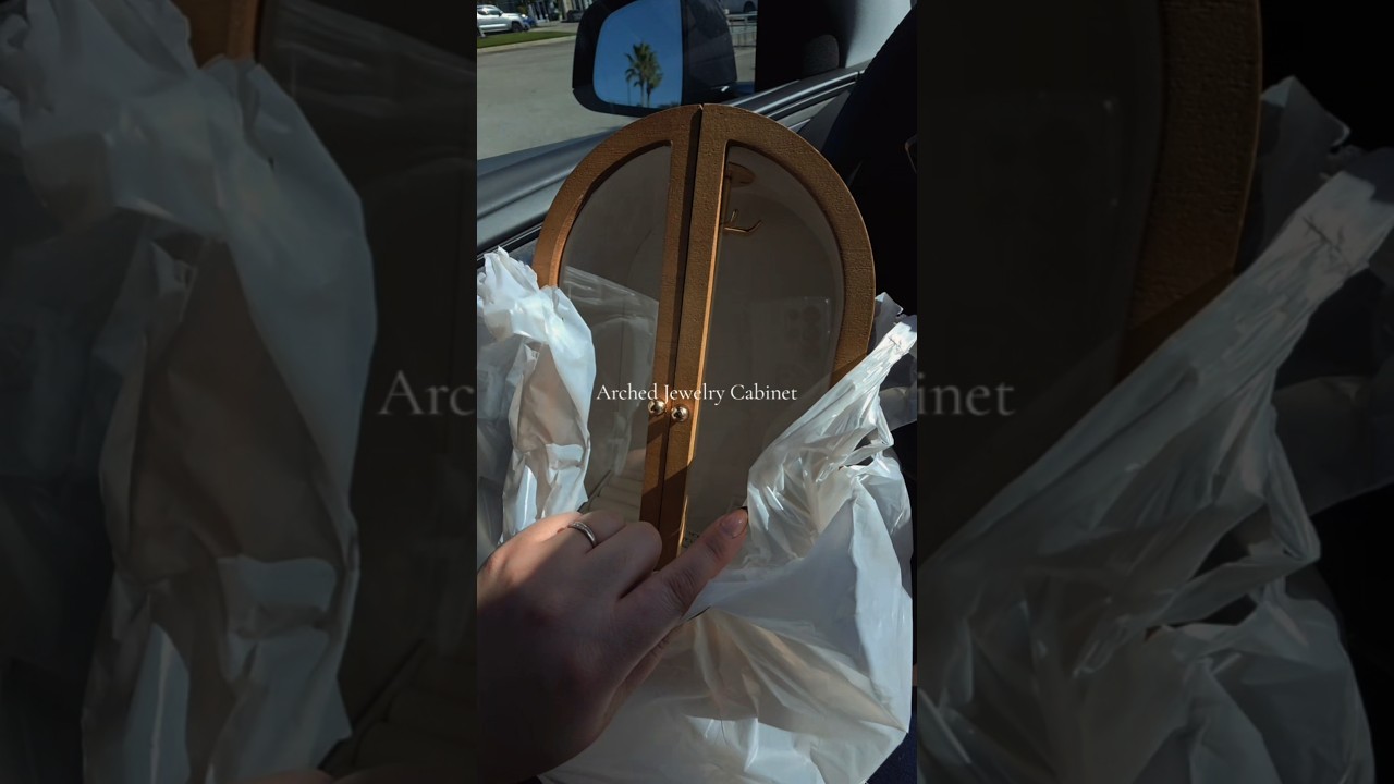 Arched Jewelry cabinet couldnt get it fast enough 