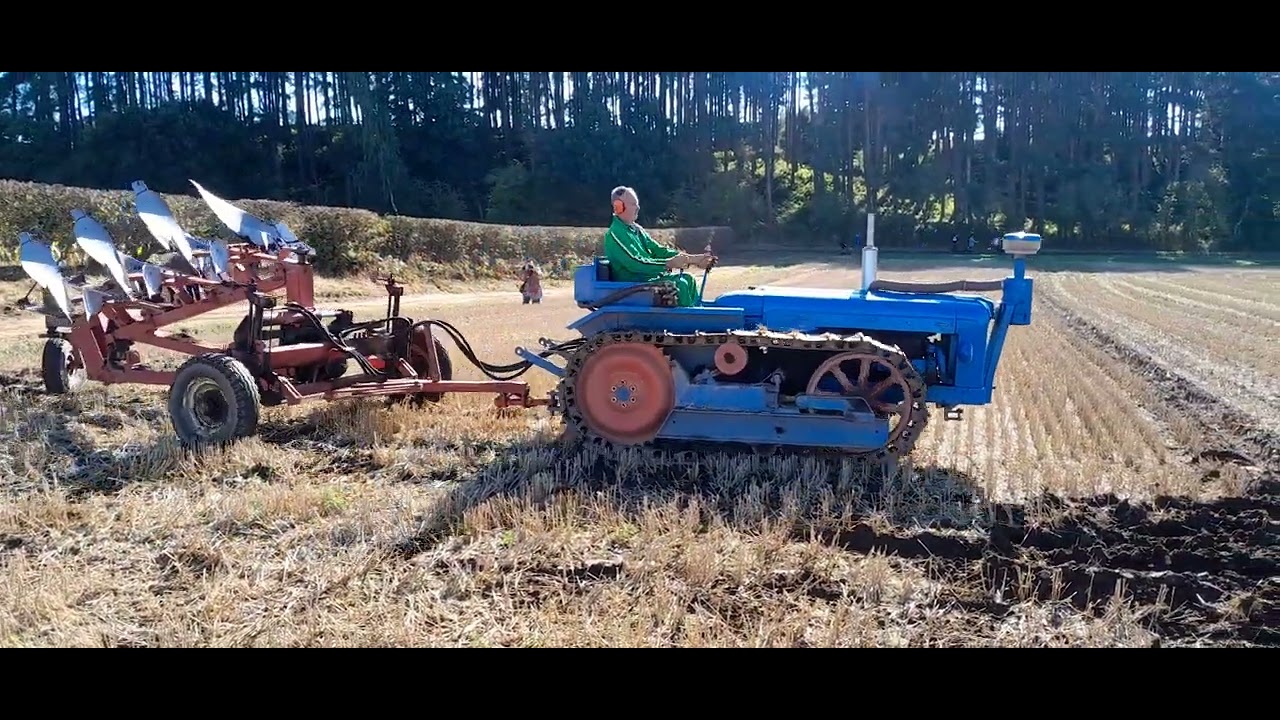 fordson county e1a major crawler 6 cylinder 3 furrow reversible Southwell ploughing match 2024