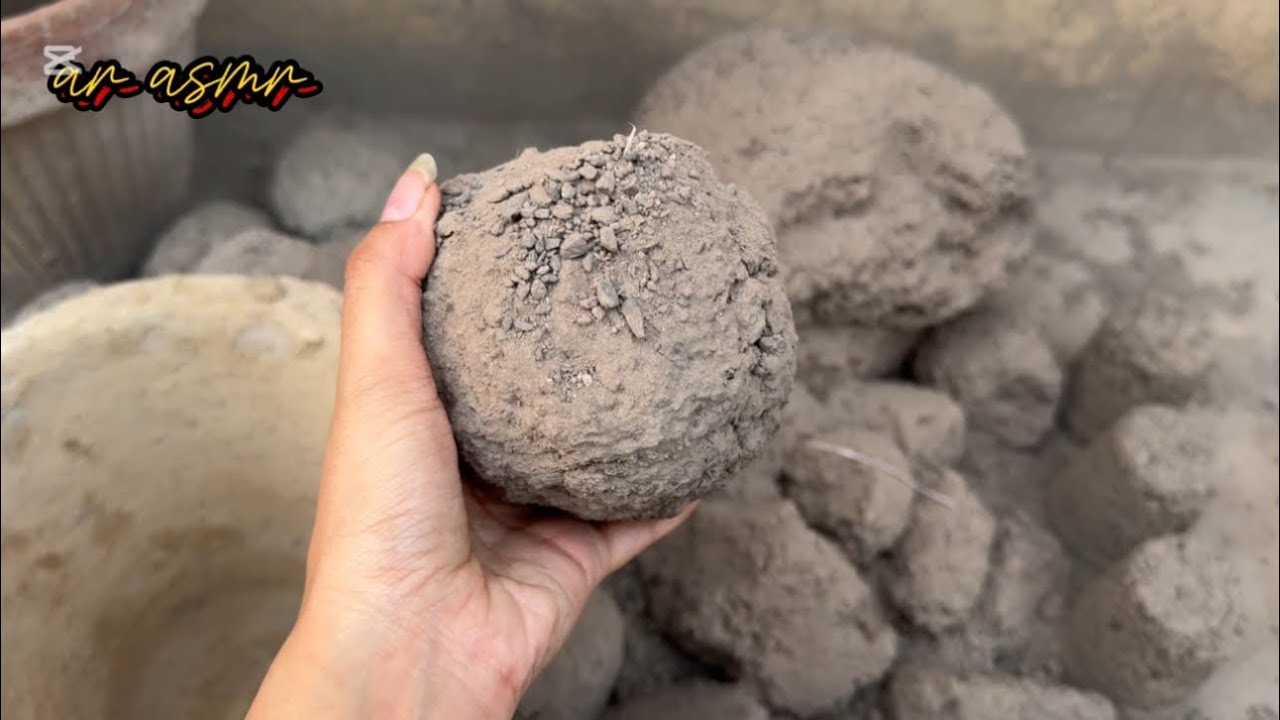 Requested video of charcoal flakes 🔥dry floor crumbling +clay pot crumbling