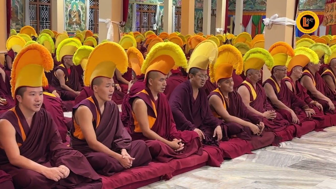 སེར་བྱེས་མཁས་སྙན་གྲྭ་ཚང་གི་དགའ་ལྡན་ལྔ་མཆོད་མོའི་དུས་དྲན།