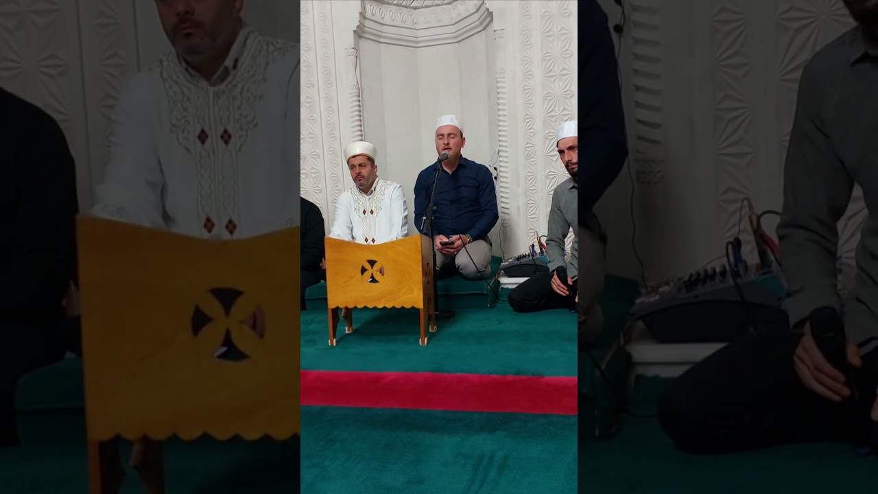 Harika Hicaz kaside                                               Fahri alem göç eyledi dünyadan 🎤🎼