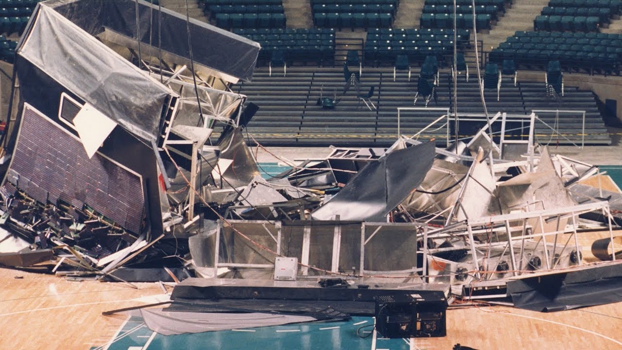 THE SCOREBOARD FELL! - Hornets 30th Anniversary Series
