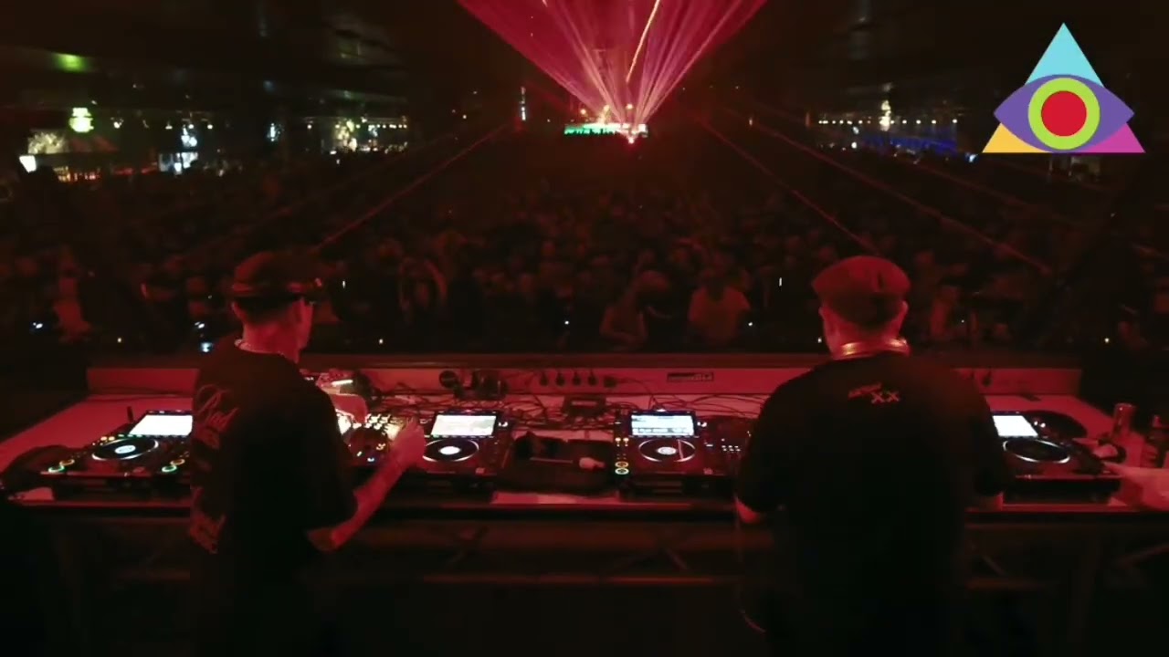 Ben Sims B2B Oscar Mulero - Fabrik - Madrid (15-11-25)