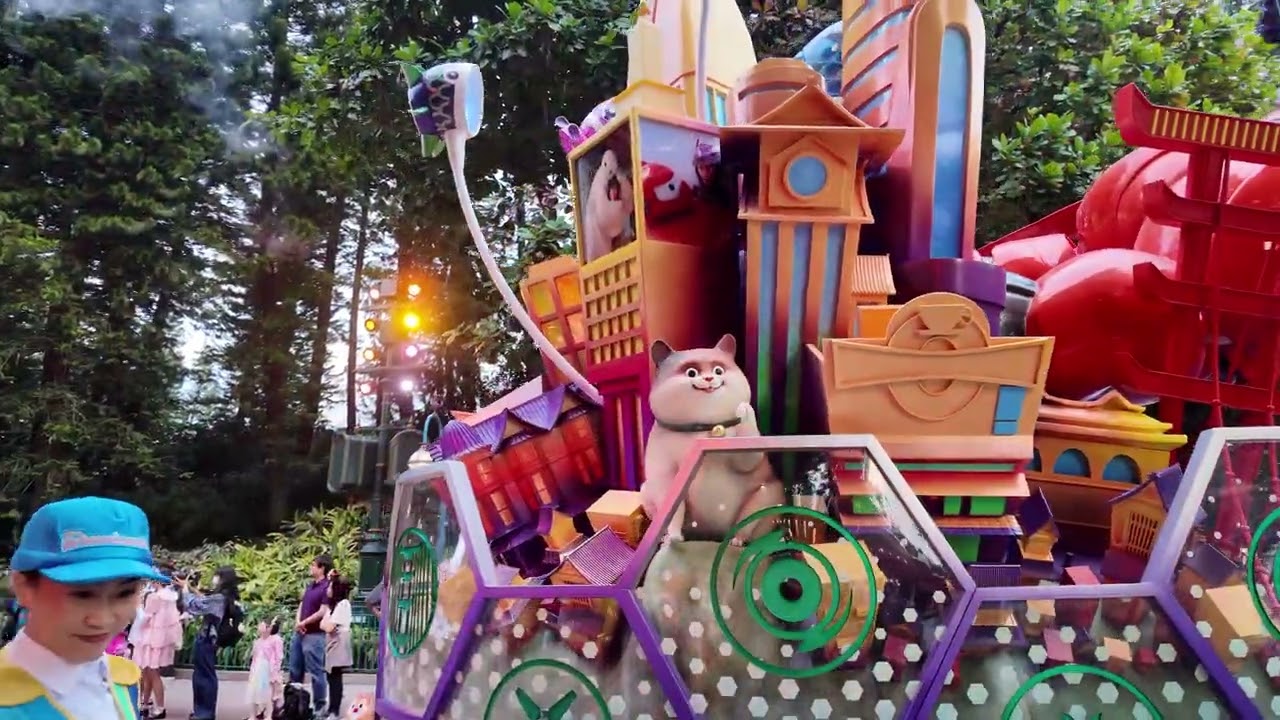 Friendtastic! Parade - Hong Kong Disneyland Nov 2025