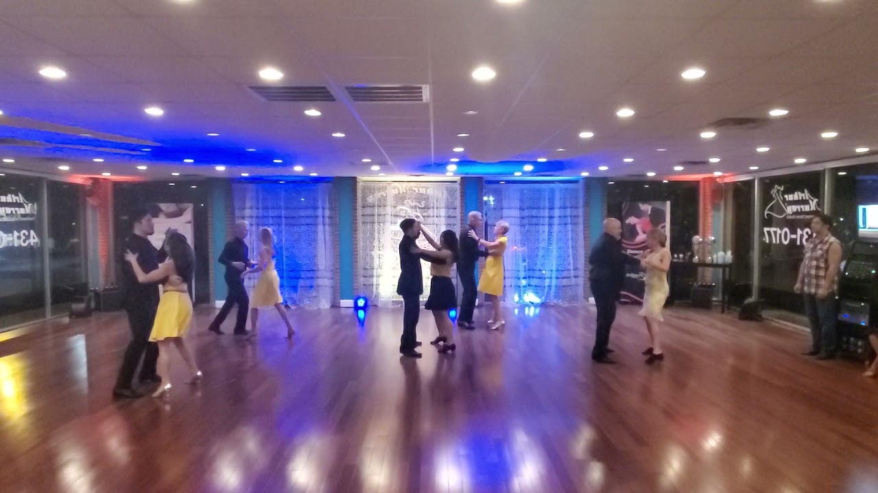 Oscar's bachata formation