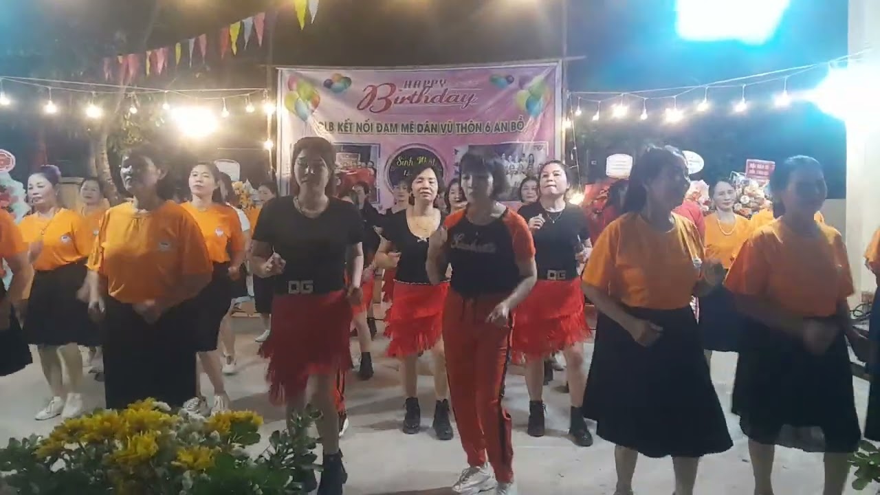 Dân vũ: 18 bước Sinh nhật thôn 6, An Bồ