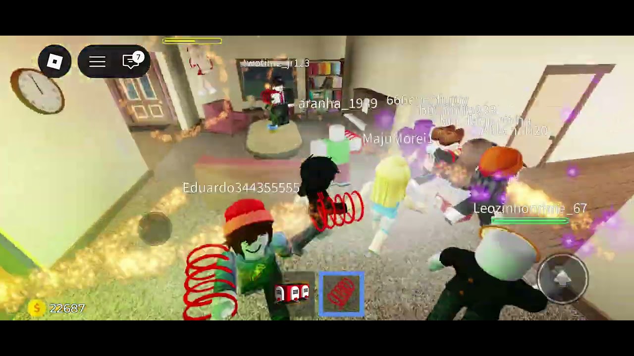 Jogando Robux com minha prima.       @Maitê kirida