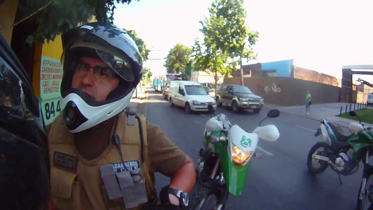 carabinero y disco pare