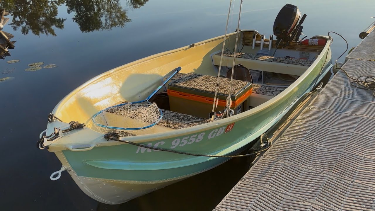 MICHIGAN Salmon Jigging Begins! Boat Overview [Fishing Vlog 1] AUGUST 2025 