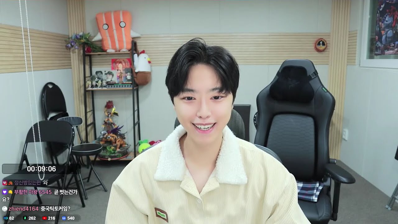 쫀득) 잔디물산 윤경리의 생일파티 w.조매력 용형 에투샤 윤개굴이