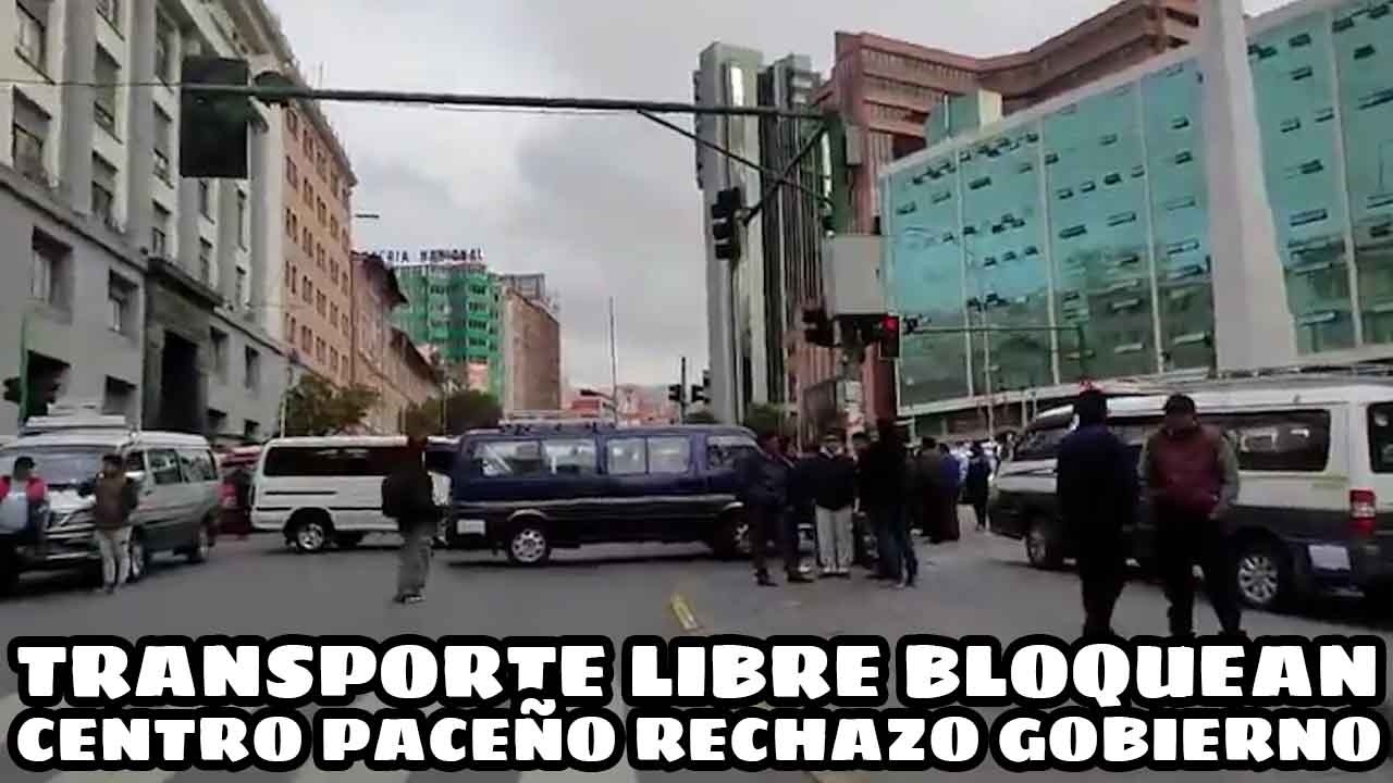 TRANSPORTE LIBRE BLOQUEAN POR CULPA DEL GOBIERNO POR MALA CALIDAD DEL COMBUSTIBLES EN BOLIVIA..