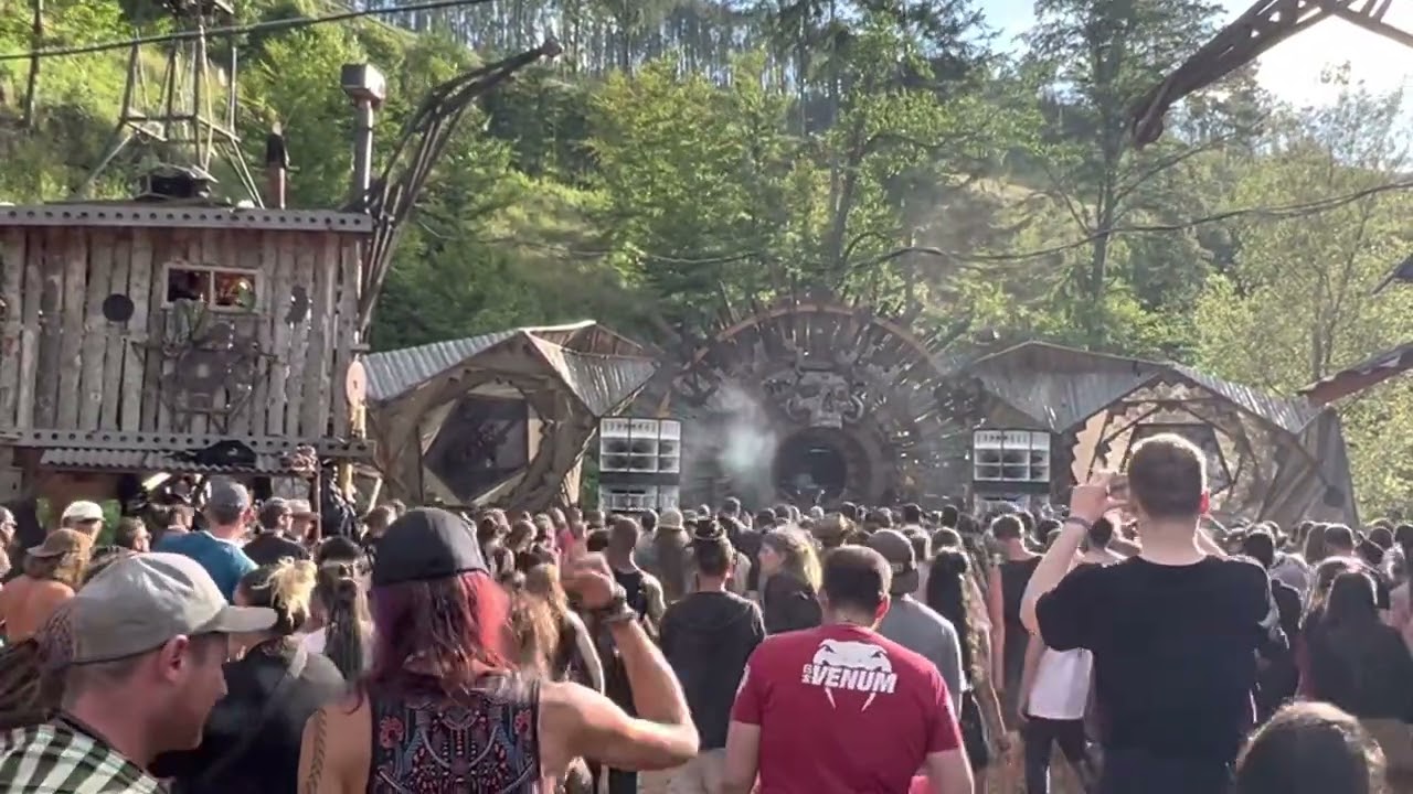 Furious playing a unreleased track with Hyperactive25 @ Master of Puppets 2022 Part4