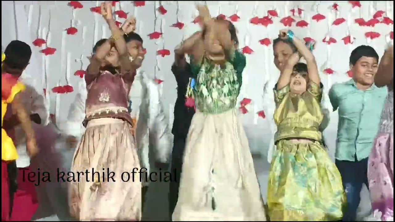 Children's are dancing 👏💐