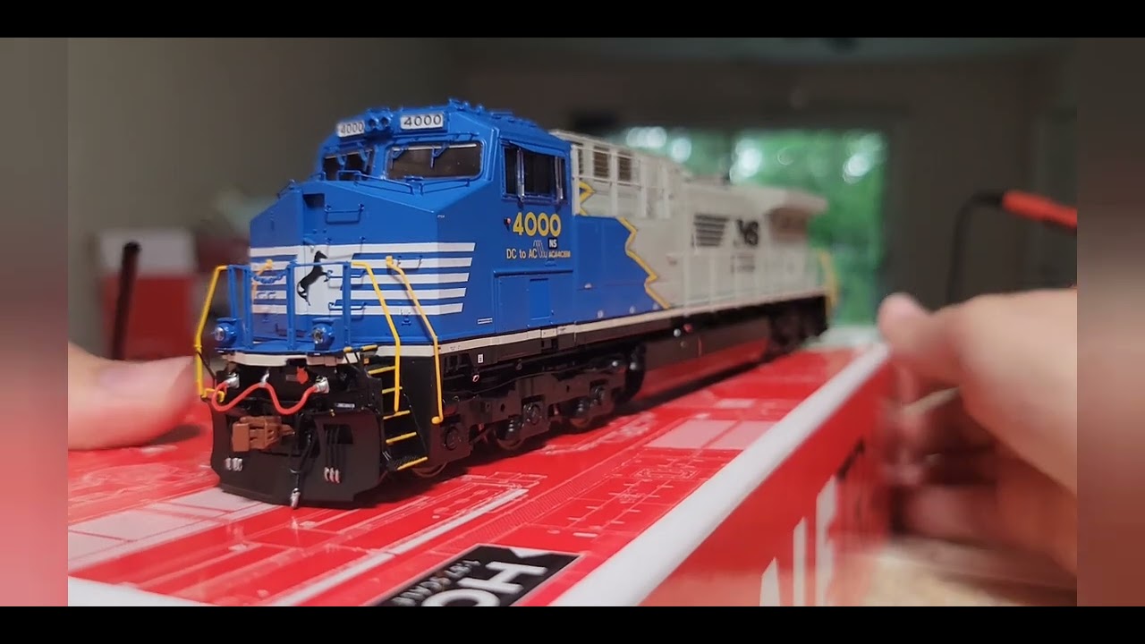 Scaletrains AC44C6M Review