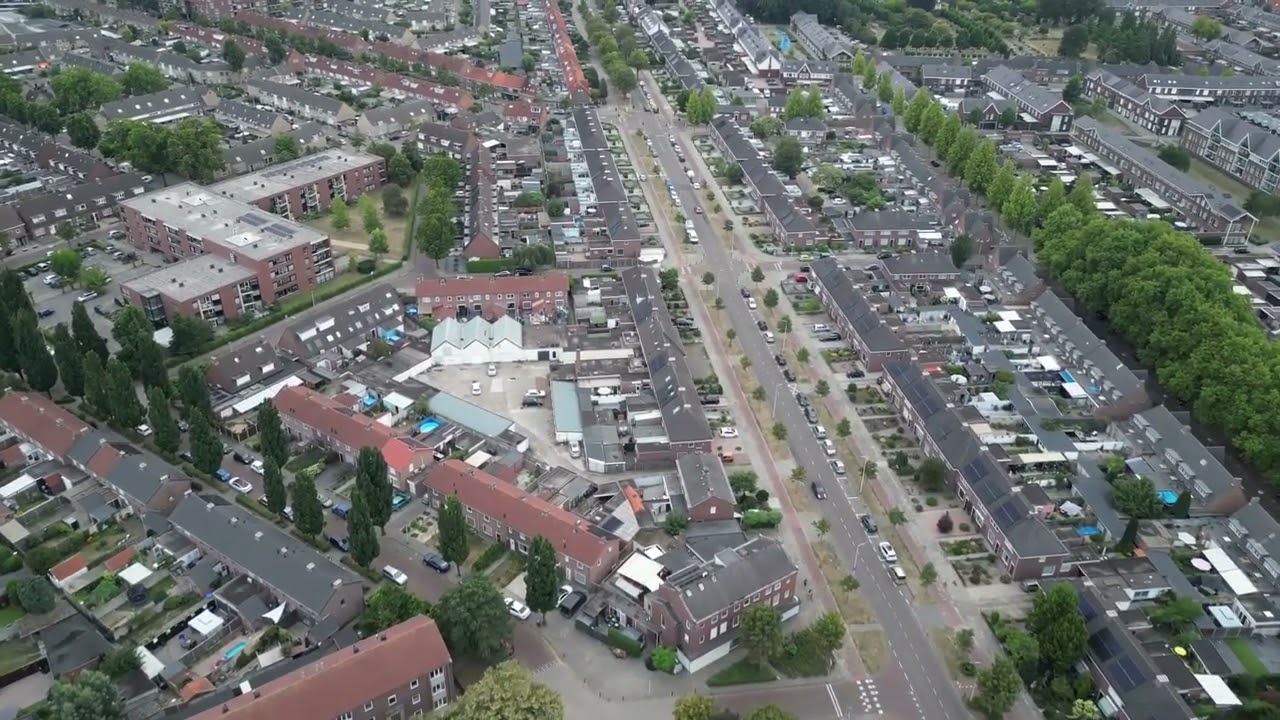 drone DJI mini 3 pro. dron vlucht Helmond oost.park