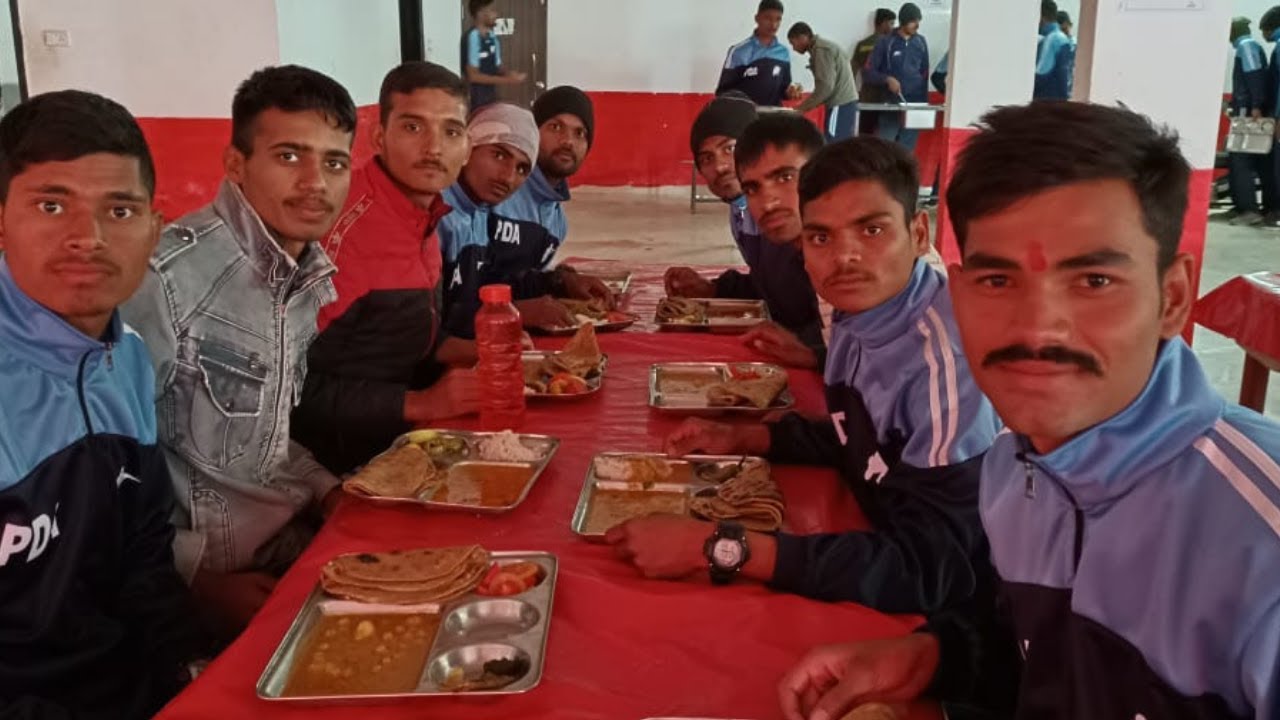 देखिये सन्डे स्पेशल में क्या क्या मिलता है ? Prithvi Defence Academy Hostel Facilities.