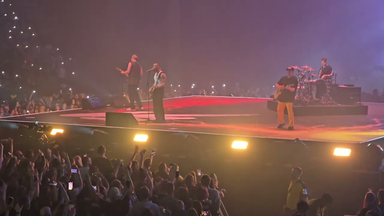 Busted - Sleeping With The Light On - Leeds First Direct 27/09/2025