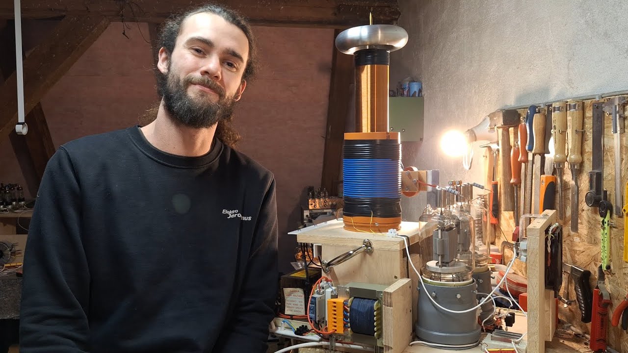 Vacuum Tube Tesla Coil Review+schematic!