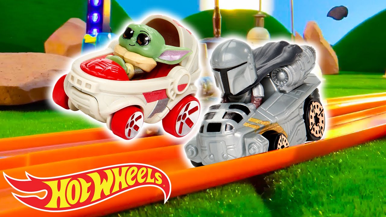 Star Wars™ Grogu and Mando’s Great Race! | Star Wars™ joins the Hot Wheels RacerVerse!