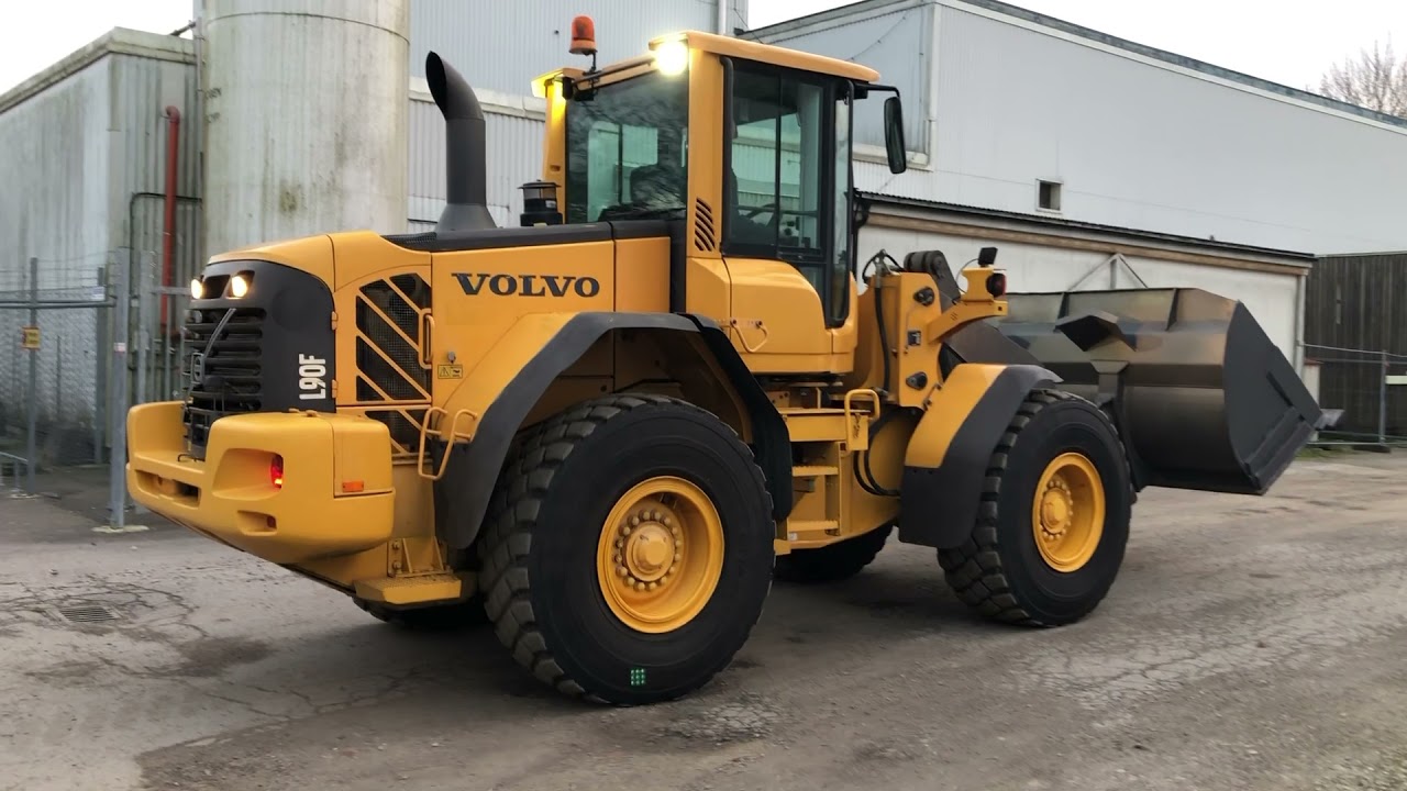 Köp Lastmaskin Volvo L90F med skopa på Klaravik
