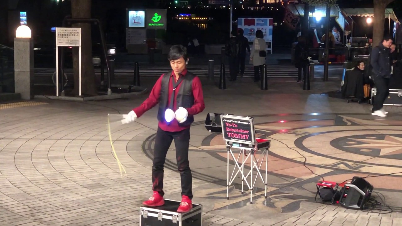 横浜大道芸  ヨーヨーパフォーマー TOMMY
