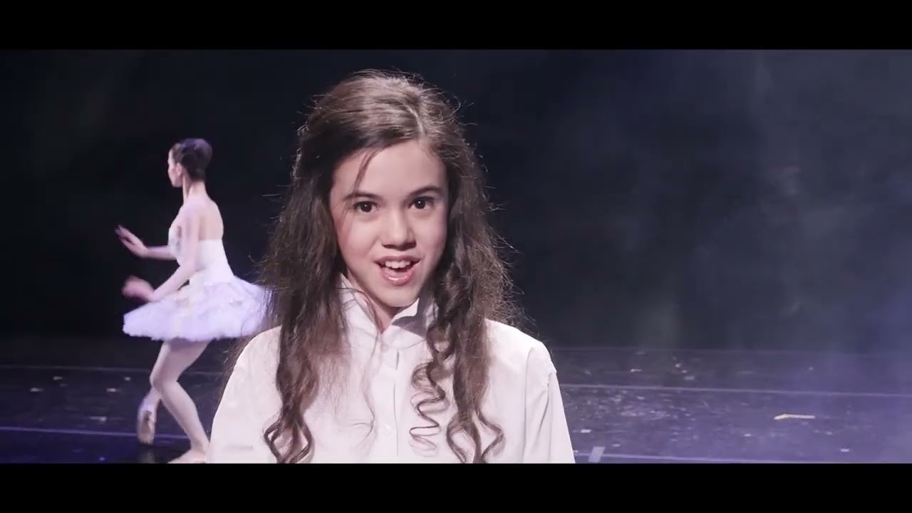 Софина Ристимова Танец/Une Danse ( муз.и сл.Анна Петряшева, фр.текст Виталий Томин)