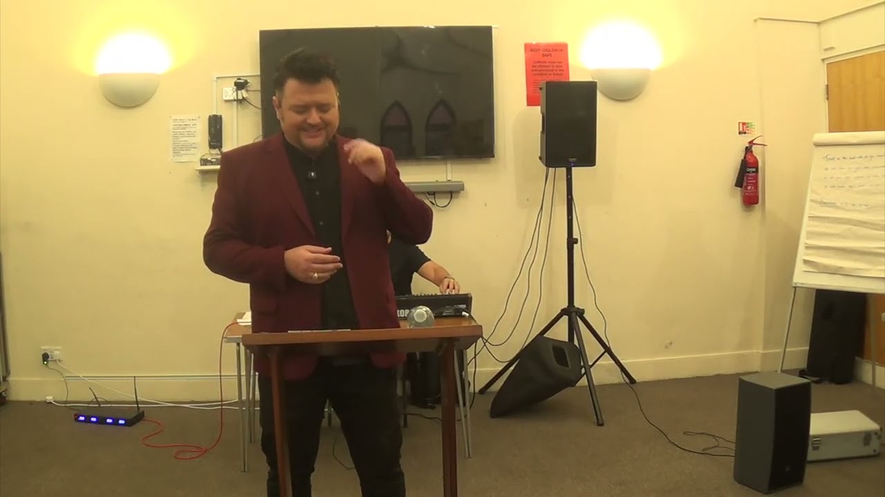 Нека хвалим Бог заедно - църква