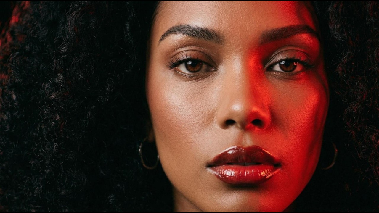 You Said You’re Over Him. Then Why Are You Still Checking Your Phone? | 2000s R&B