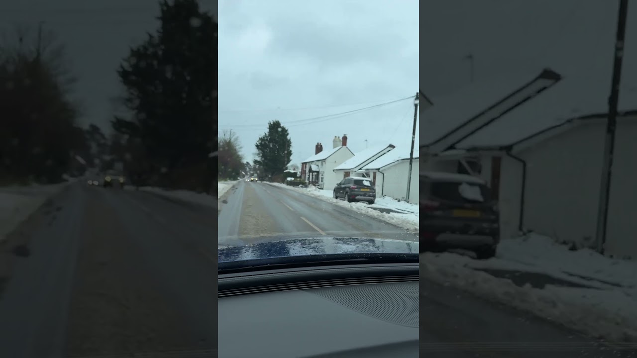 “come check this” driving in bad snow in Shrewsbury, Welshpool road lethal roads UK  ‘January 2025’