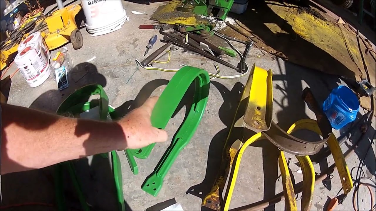 Installing Poly Baler Bands on my 430 John Deere Round Baler