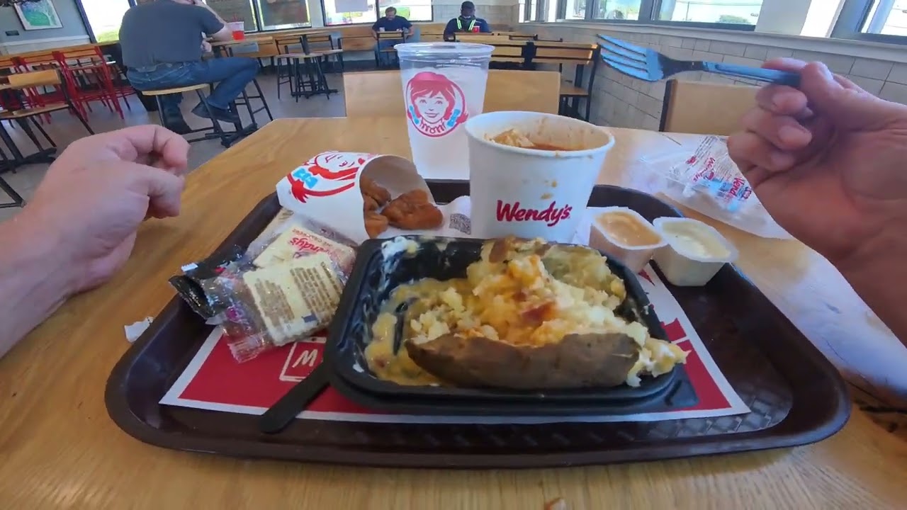 WENDYS POV CHICKEN NUGGETS CHEESE BACON BAKED POTATO CHILI RELAXING EATING VIDEO MUKBANG ASMR