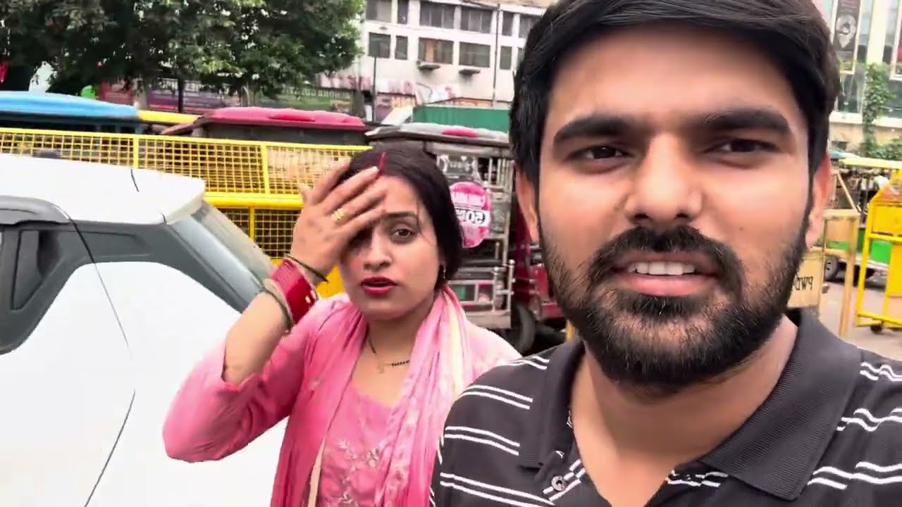 अब लोगो को मेरी कमिया 😔ज़्यादा दिखने लग गई है अब कुछ भी ठीक नहीं है वक्त के साथ सब कुछ बदल रहा है 