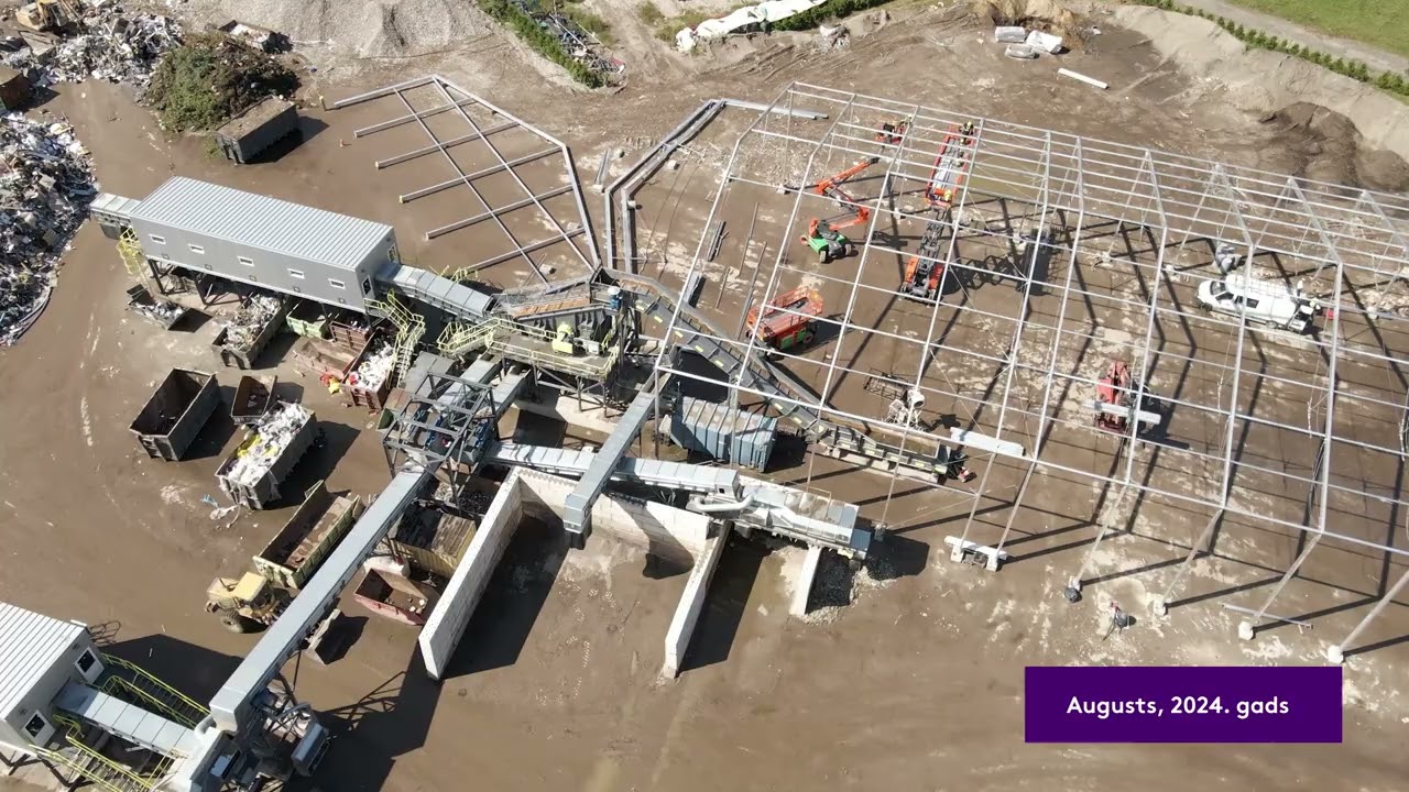 CleanR Verso pārstrādes līnija un TANA SKARK 44ET atkritumu smalcinātājs Nomalēs