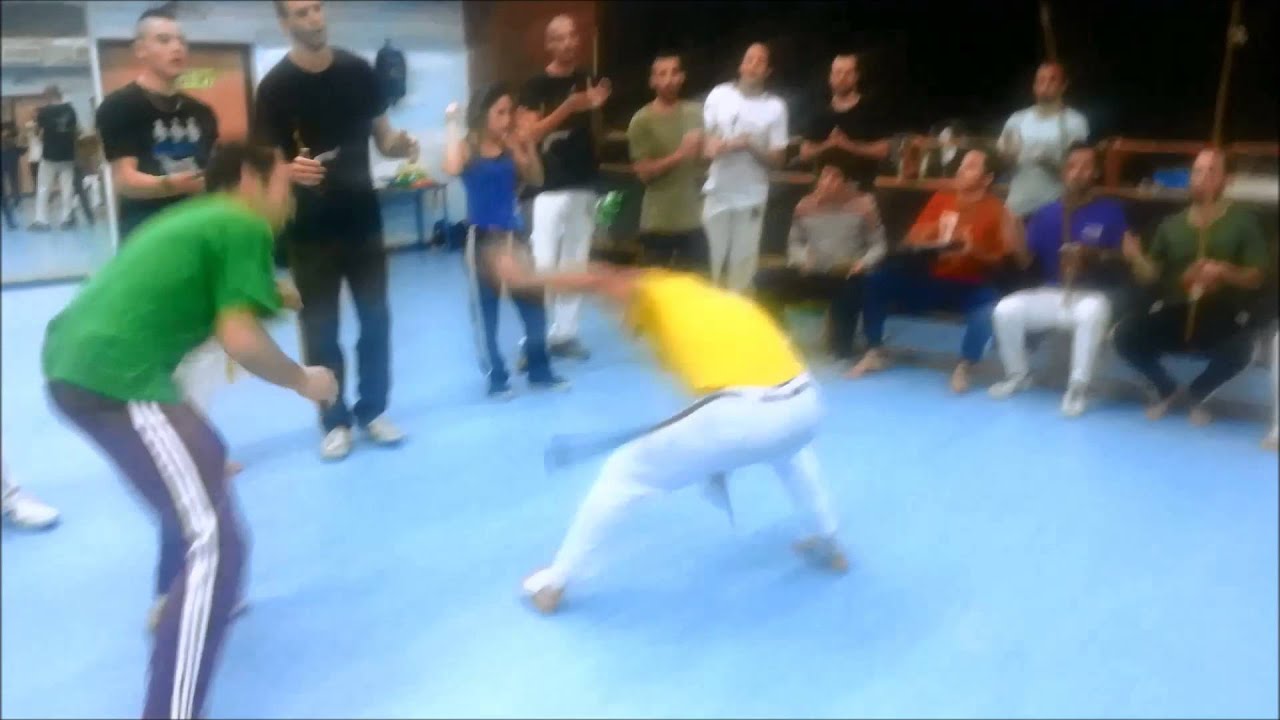 Professor Curio & Inst Voador  @ Capoeira Menino Bom Israel